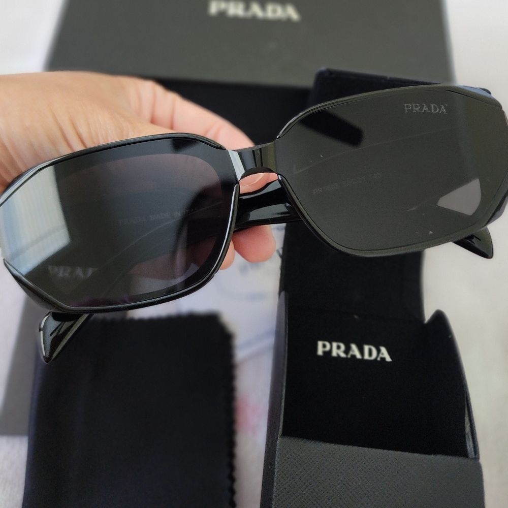 Fashion Black Sunglasses